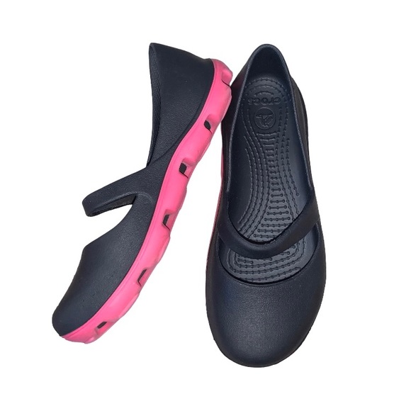 Crocs black pink trim Duet sport slip on women’s shoes size 6 - Picture 1 of 11